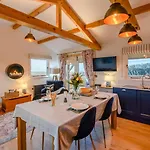 Holiday home 2 Bed In Leyburn Oc-91102