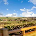 Holiday home 2 Bed In Leyburn Oc-91102 *