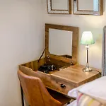 Holiday home 2 Bed In Leyburn Oc-91102 *