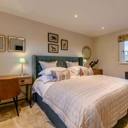 2 Bed In Leyburn 91102 Holiday home *