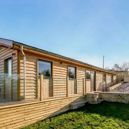 2 Bed In Leyburn 91102 Holiday home