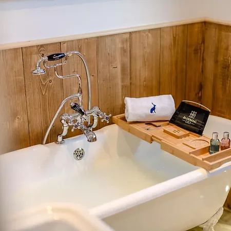 2 Bed In Leyburn 91102 * Finghall