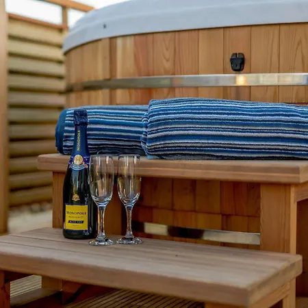 2 Bed In Leyburn 91102 Holiday home *