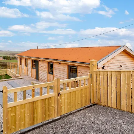 2 Bed In Leyburn 91102 * Finghall